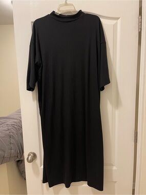 Dressed in LALA Black Midi T-Shirt Dress